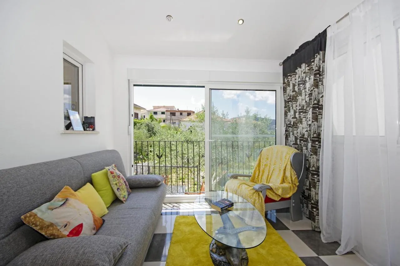 Holiday House With Wifi Trogir - 15319 Σπίτι διακοπών