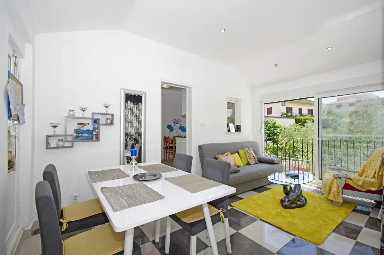 Σπίτι διακοπών Holiday House With Wifi Trogir - 15319 Κροατία